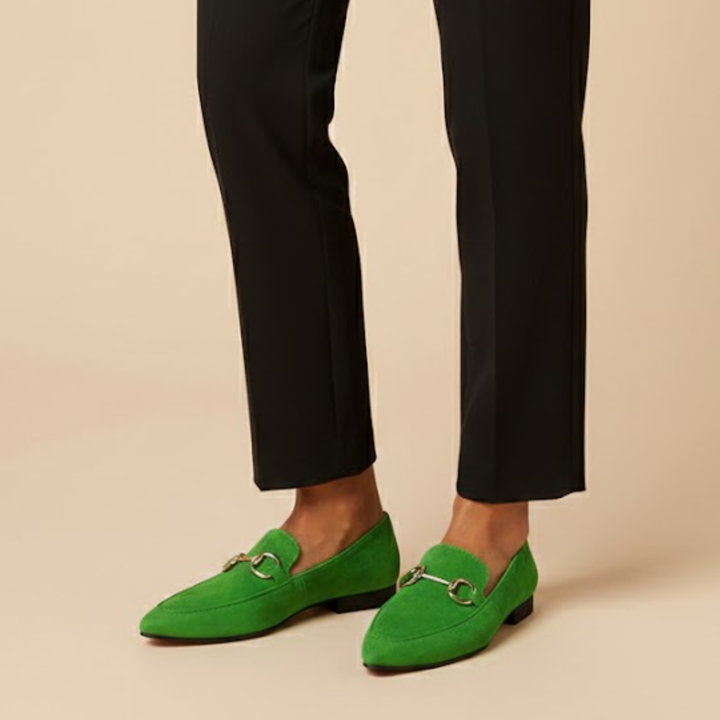 Lily | Tijdloze Suède Loafers met Bit Detail