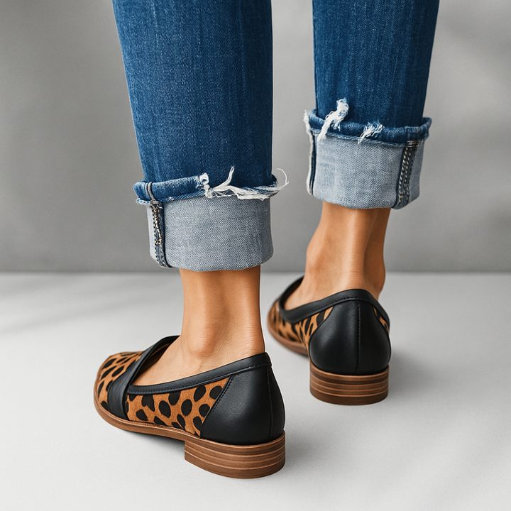 SELENA | ELEGANTE SLANKE TOE LOAFERS