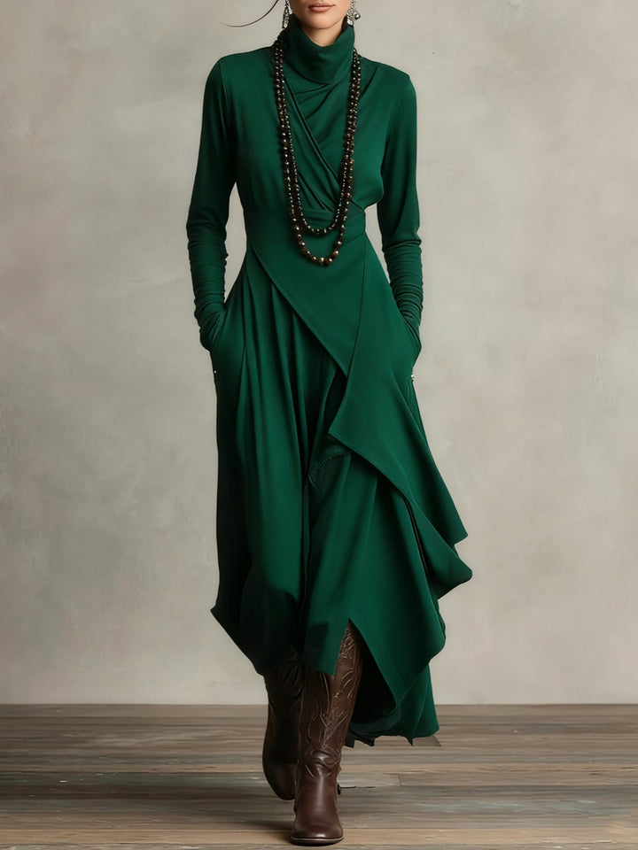 Vivienne | Asymmetrische Maxi-jurk met Hoge Hals