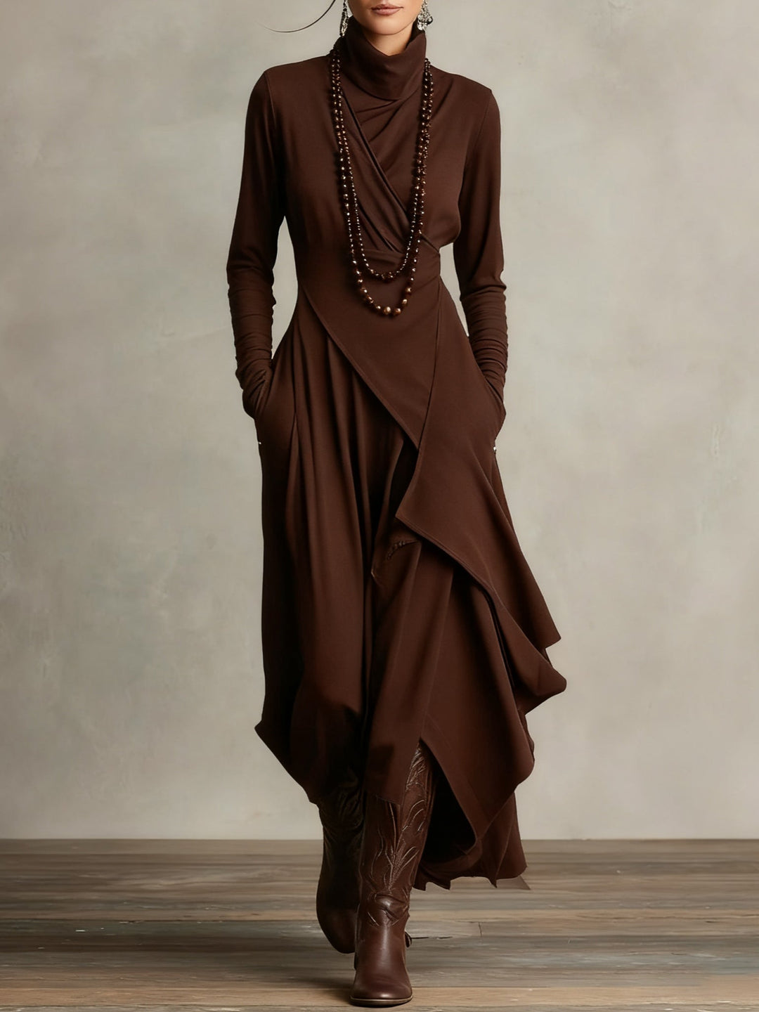 Vivienne | Asymmetrische Maxi-jurk met Hoge Hals