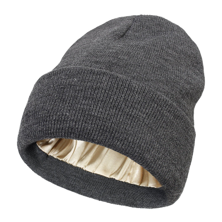 Satin-Lined Luxe Beanie – Winterwarmte, Haarvriendelijke Elegant