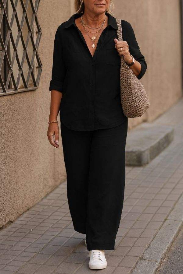 De Ontspannen Shirt & Broek Twee-Piece Set