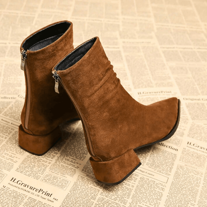 FLEUR | Damesboot met Puntige Neus en Comfortabele Blokhak