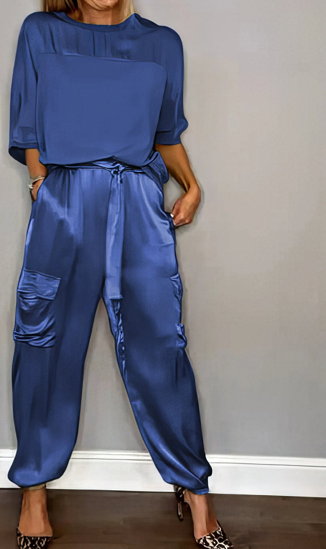 AMELIA | Compleet Twee Stukken Blouse en Cargo Broek Chic